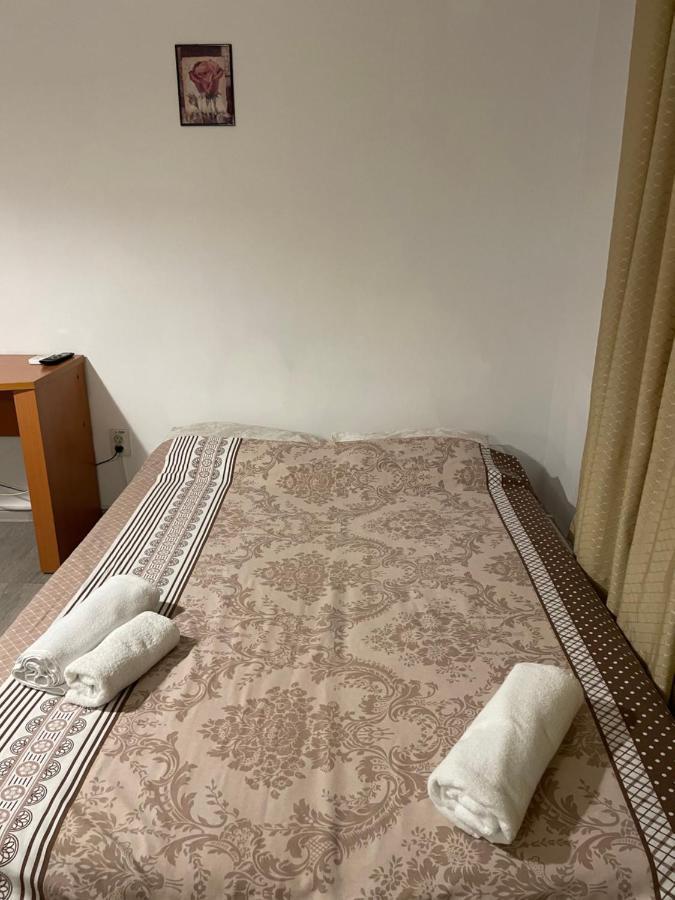 Studio Piata Amzei Nr.1 Bucureşti Ngoại thất bức ảnh