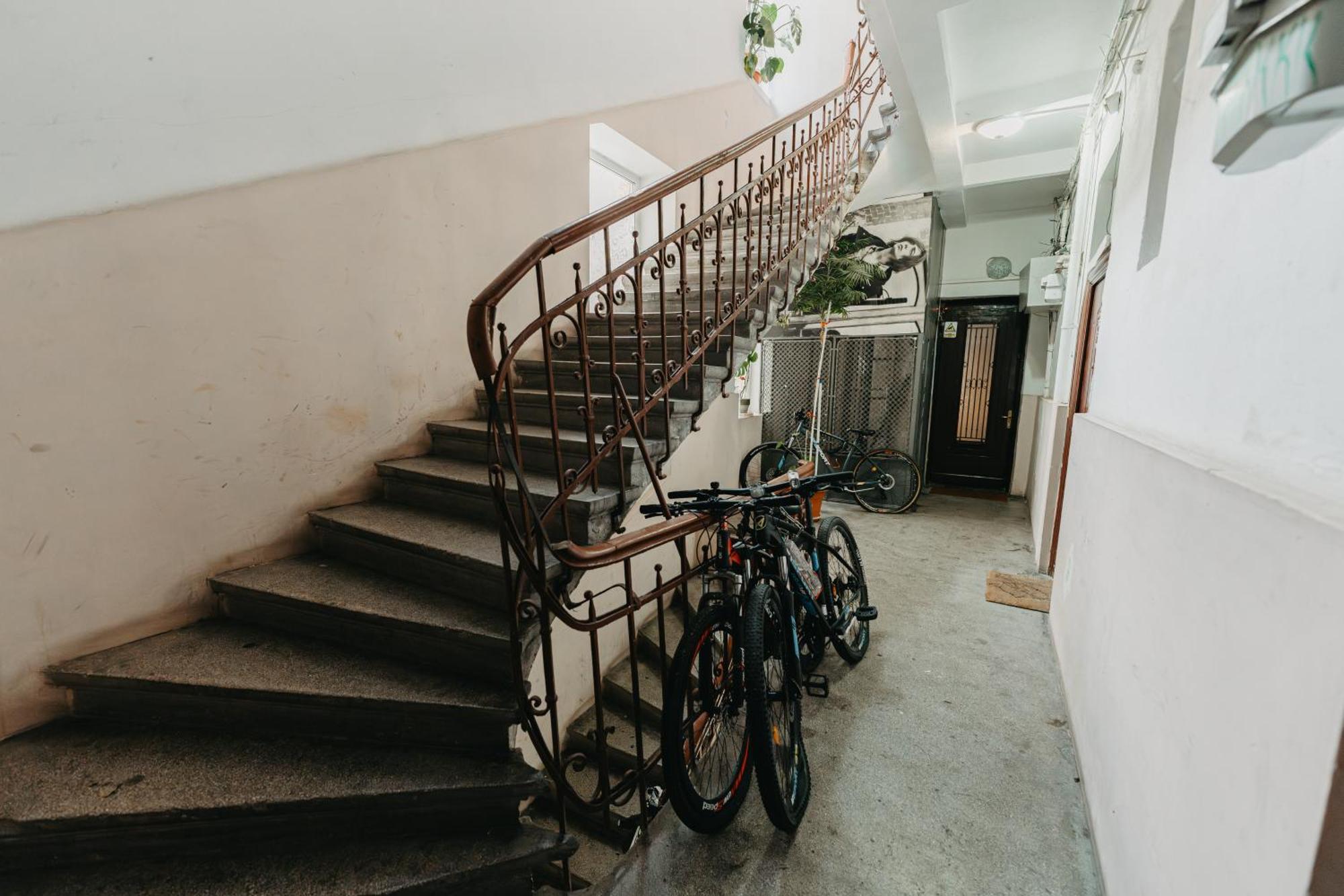 Studio Piata Amzei Nr.1 Bucureşti Ngoại thất bức ảnh