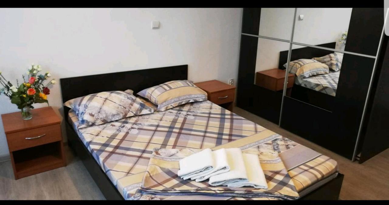 Studio Piata Amzei Nr.1 Bucureşti Ngoại thất bức ảnh